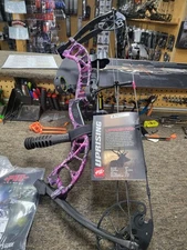 PSE Uprising 12-72lbs Right Hand Muddy Girl Youth Compound Bow Ready to Shoot
