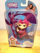WowWee Fingerlings Razzberry Glitter Monkey Razz Interactive Baby Adorable Pet