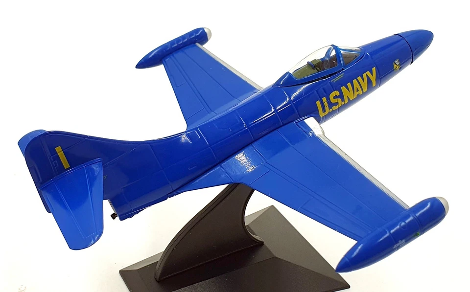Modelos Falcon escala 1/72 FA721002 - F9F-2 USN Blue Angels R.E Dusty Rhodes 1949 Foto 2 de 4