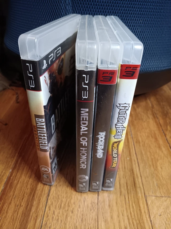 Lote de juegos PS3 - Guitar Hero, Rock Band, Medal of Honor, Battlefield Hardline Foto 3 de 4