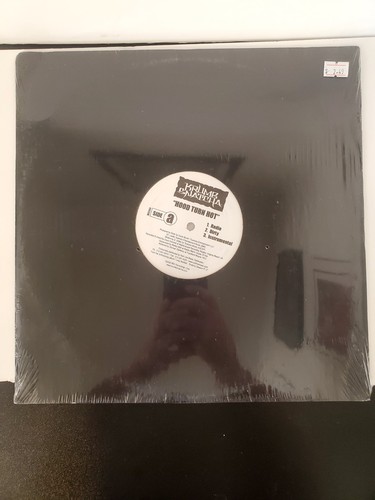 Krumb Snatcha "Hood Turn Hot" 12" Vinyl Record Maxi-single SEALED, (2000) - Picture 2 of 3