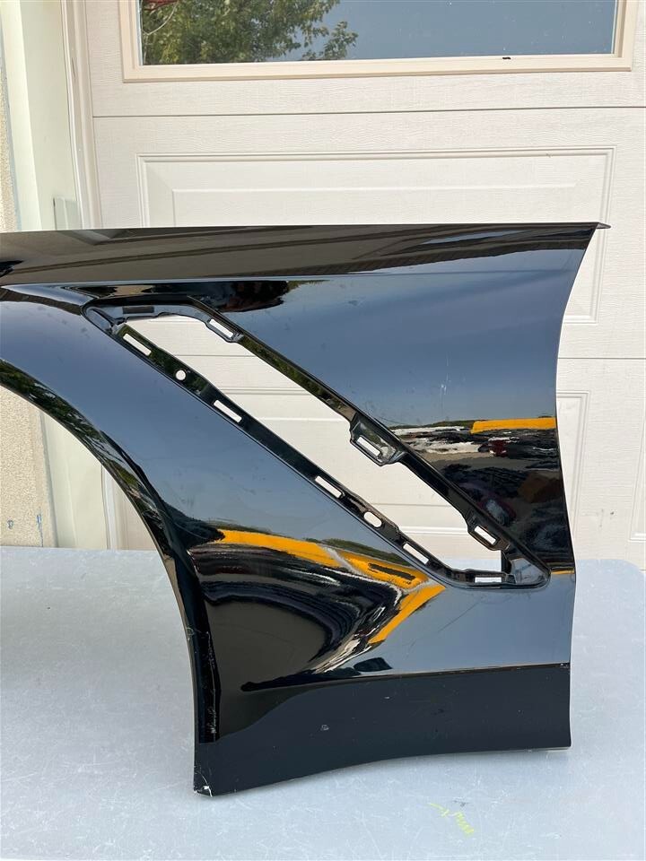 2016-2019 16 17 18 19 Chevrolet Corvette ZR1 Left Hand Fender OEM