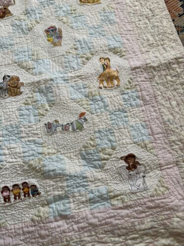 Edredón cuna vintage hecho a mano con apliques de animales y bordado - Imagen 3 de 7