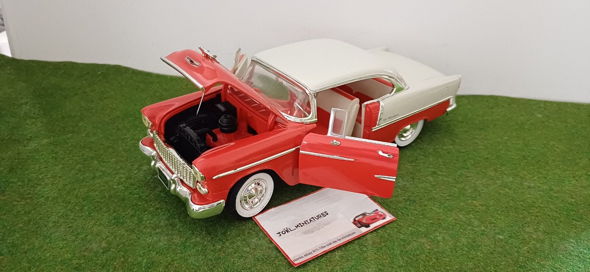 CHEVROLET CHEVY BEL AIR 1953 HARD TOP rouge/blanc 1/18 AMERICAN MUSCLE ERTL voit