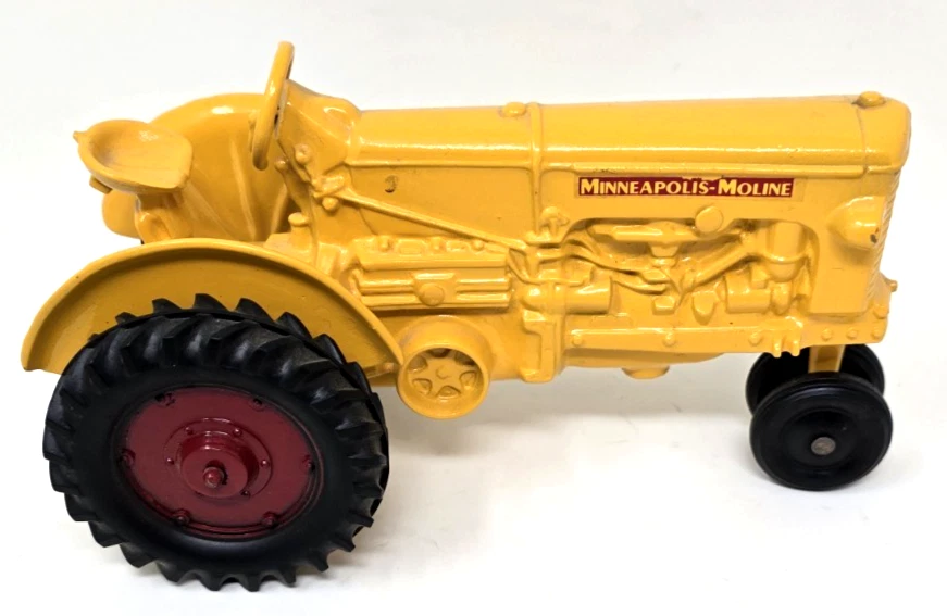 Tractor de juguete vintage SLIK Minneapolis-Moline amarillo fundido a presión finales de los años 50 - 60 Foto 3 de 4