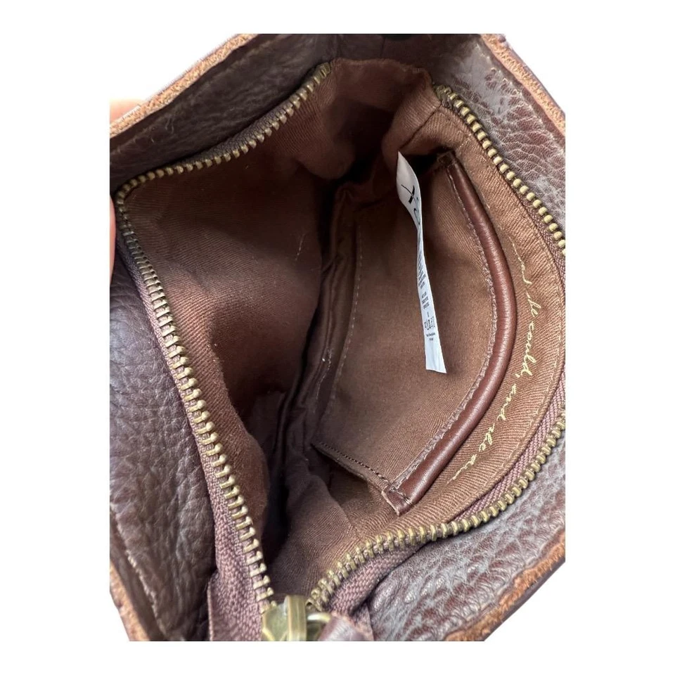 Bolso Bandolera STS Ranch The Fringe Cuero Marrón Oscuro Usado en Excelente Condición Foto 4 de 4