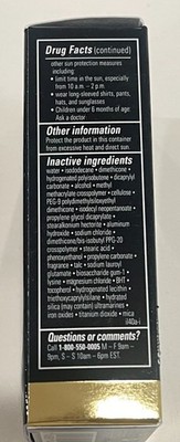 Chanel ULTRA LE TEINT VELVET Blurring Smooth Effect Matte Finish