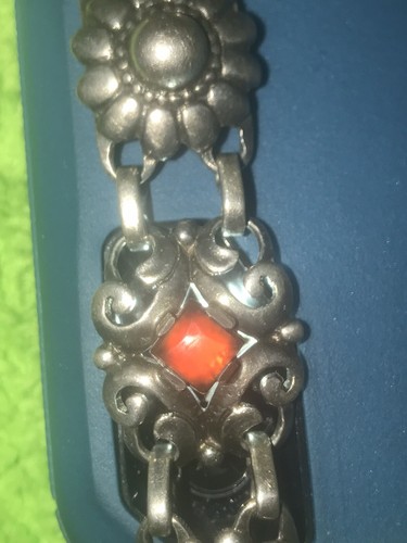 Estate Vintage Sterling Silver Hallmarked Sterling Garnet Bracelet - Picture 8 of 18