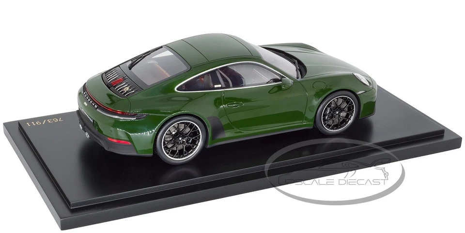 Spark 1/18 Scale Porsche 911 Carrera GTS Cuarenta Dealer Only 1 of 911 Brand New - Image 2 of 4