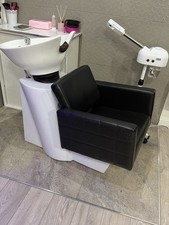 Salon Wash Basin Mixer Tap and Chair for Hair Washing