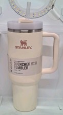 Stanley The Flowstate Quencher H2.0 Tumbler 40oz, Color Cream Clearance C5