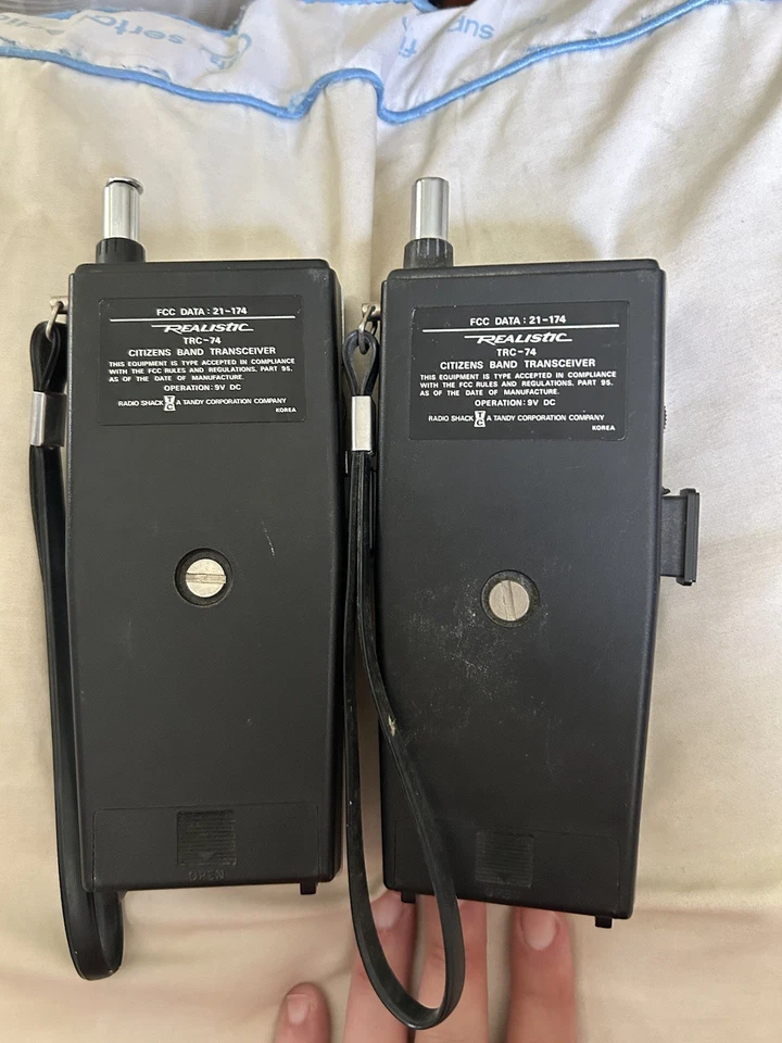 Transceptor de banda ciudadana realista TRC-74 2 canales Foto 4 de 4