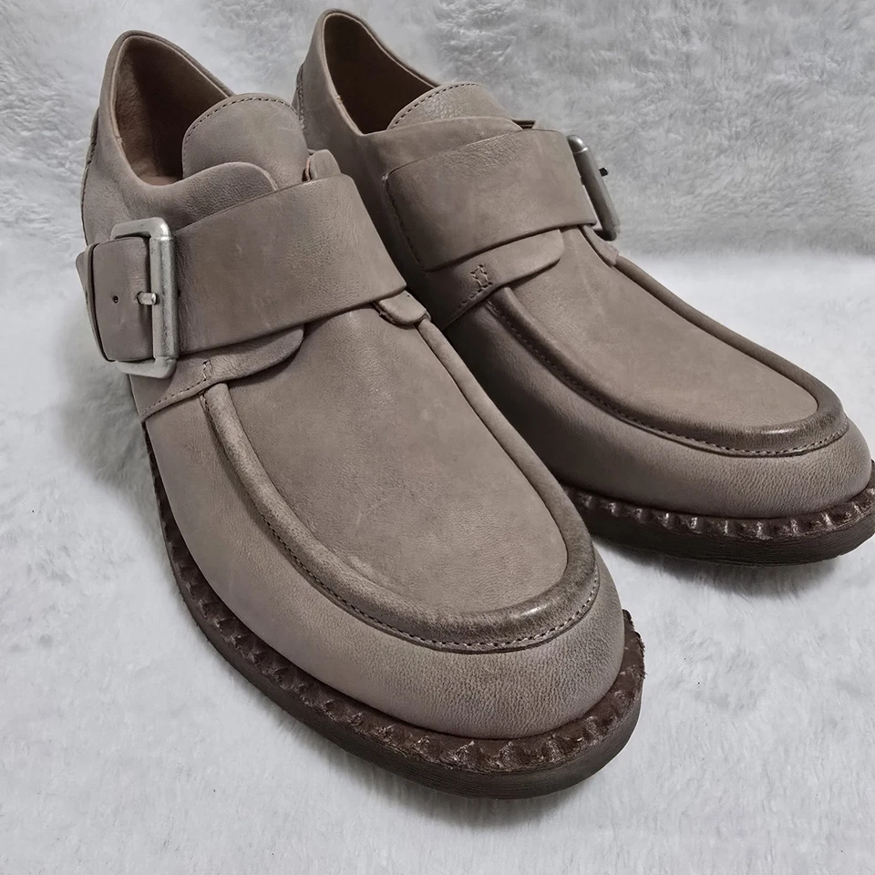 Mocasín Kenneth Cole Gentle Souls Bestie Tacón Grueso Preppy Hebilla Taupe Talla 9 Foto 2 de 4