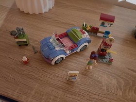 LEGO FRIENDS: Mia's Sports Speedster (41091)