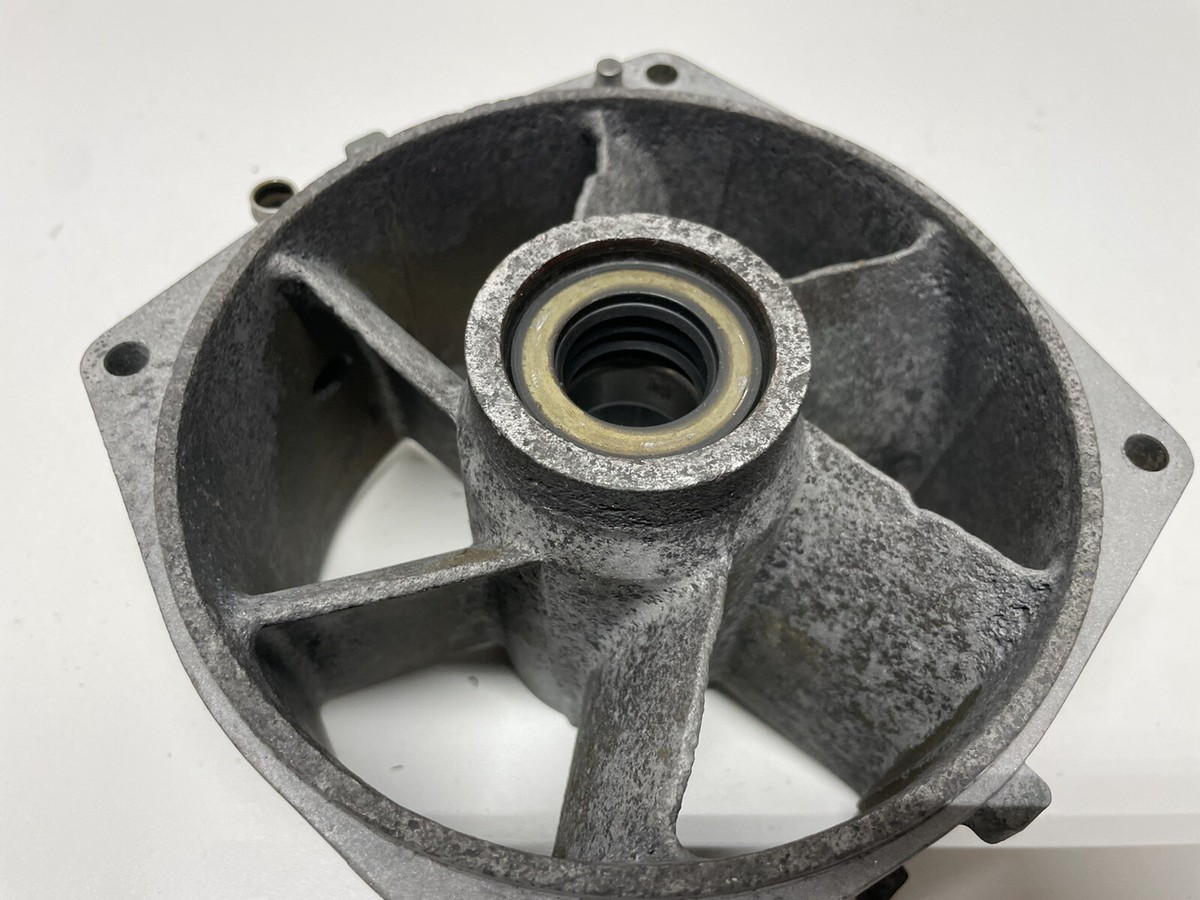 YAMAHA WAVERUNNER SUPER JET 650 701 OEM JET PUMP DUCT