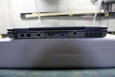 ジャンク DELL Latitude D520 Dell D520 (2.00GHz/2GB/120GB/CDRW-DVD) SXGA, SERIAL Port, WINDOWS