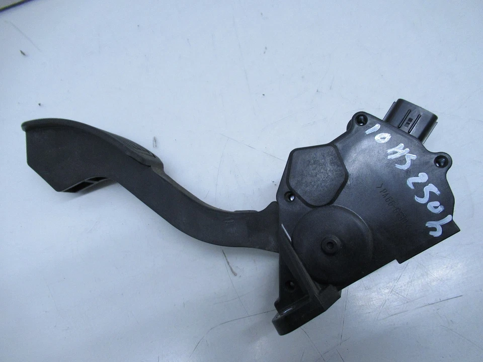 10-12 LEXUS HS250H GAS PEDAL ACCELERATOR OEM - Image 4 of 4