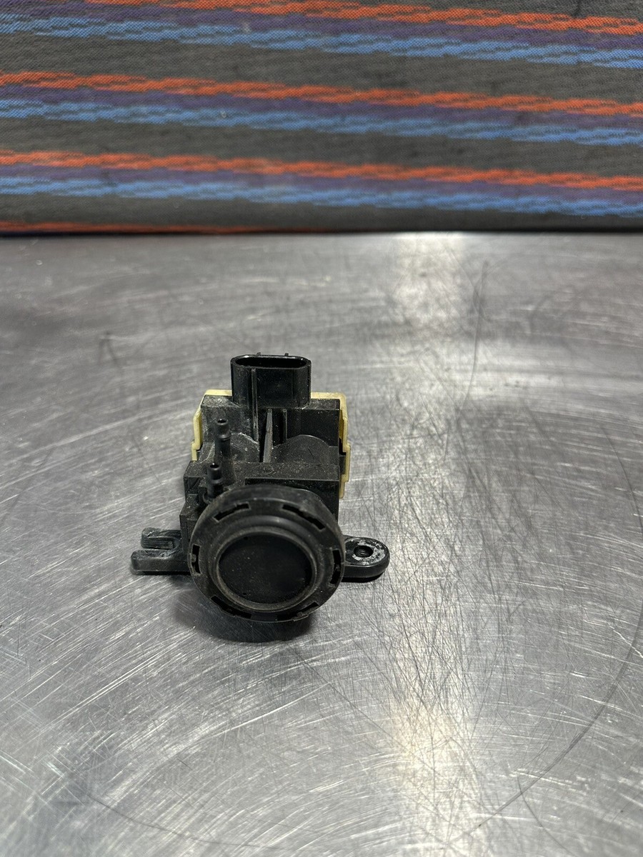 08-10 Ford F250 F350 Super Duty Locking Hub Actuator 7C34-9H465-AC