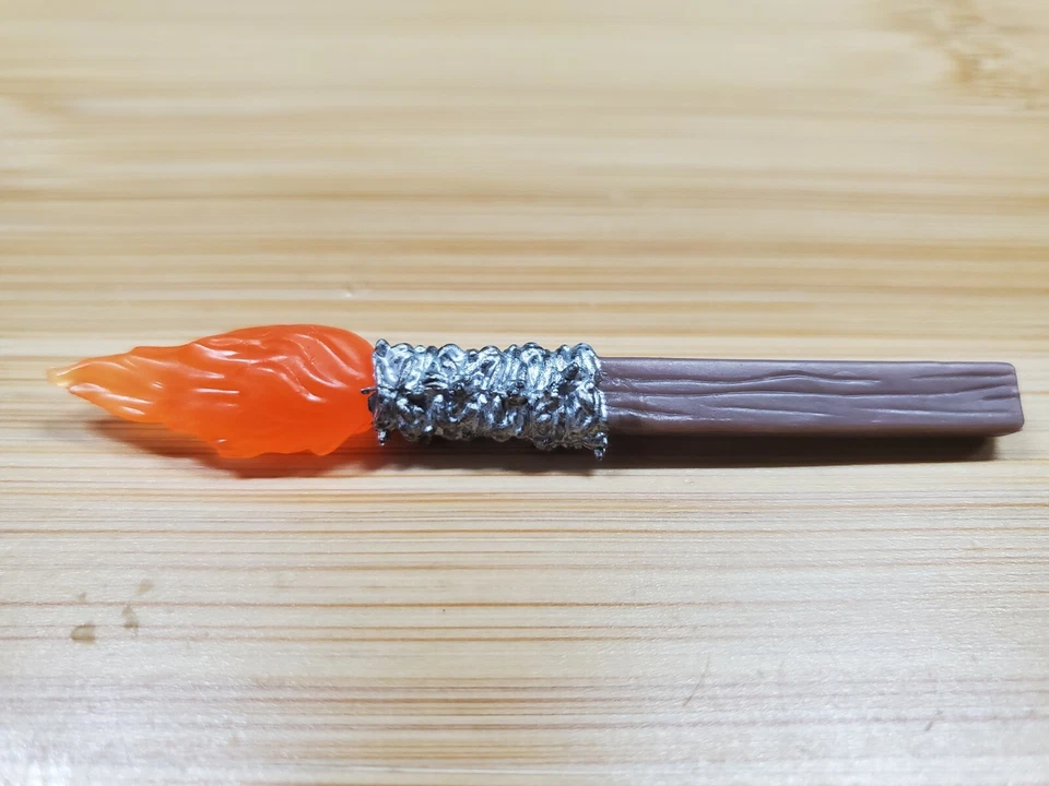 RC 1/10 Scale Toy Plastic 2x4 Flaming Torch Rock Crawler Truck Mini Accessories - Image 3 of 3