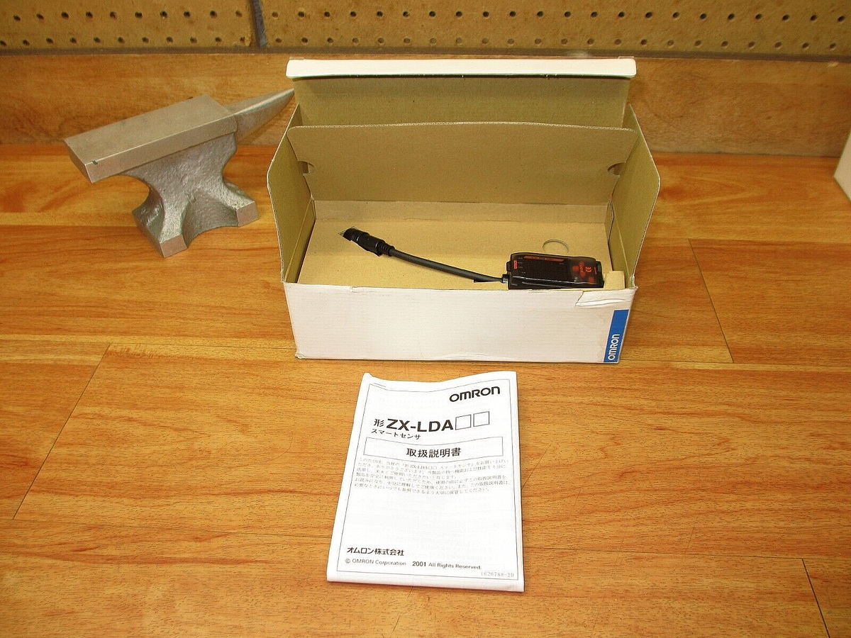 せんよう Omron ZX-LDA11 *NEW* Smart Sensor | eBay