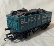Hornby R021 - 20ton Steel Mineral Wagon Black & Reoch 22 with load GC unboxed