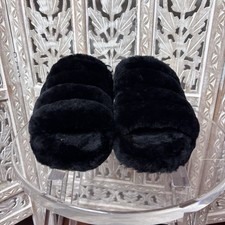 UGG Fluff Yeah Slide Women s 7 Black Sheepskin Fur Slingback Slippers 1095119