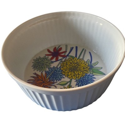 Xanadu Toscany Retro 70s Souffle Dish Japan Floral Oven to Table Ribbed White