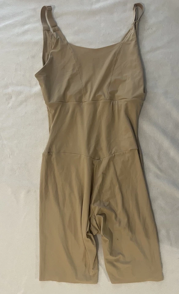 Maidenform Size Medium Women's Body Shaper Firm Control Shapewear - Image 3 of 4