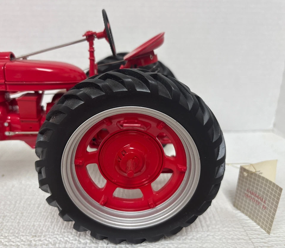 1/12 Franklin Mint - International Harvester McCormick Farmall Model H Tractor - Image 3 of 4