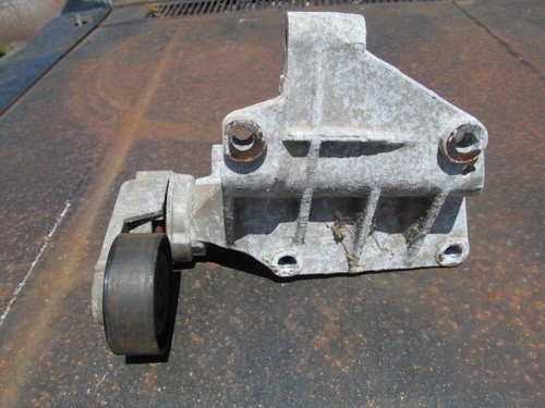 2000-01-2002 03 04 05 06 Jeep Wrangler 4.0 alternator bracket
