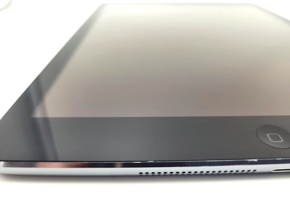 Apple iPad Air (A1474) 128 GB 9,7" Gris espacial - WiFi solo bueno B+ Foto 3 de 4