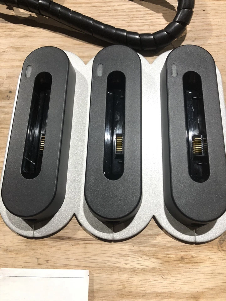 Xplore Motion Computing C5 / F5 / J-Series Battery Charger Bay 508.241.01 3 Bay - Image 3 of 4