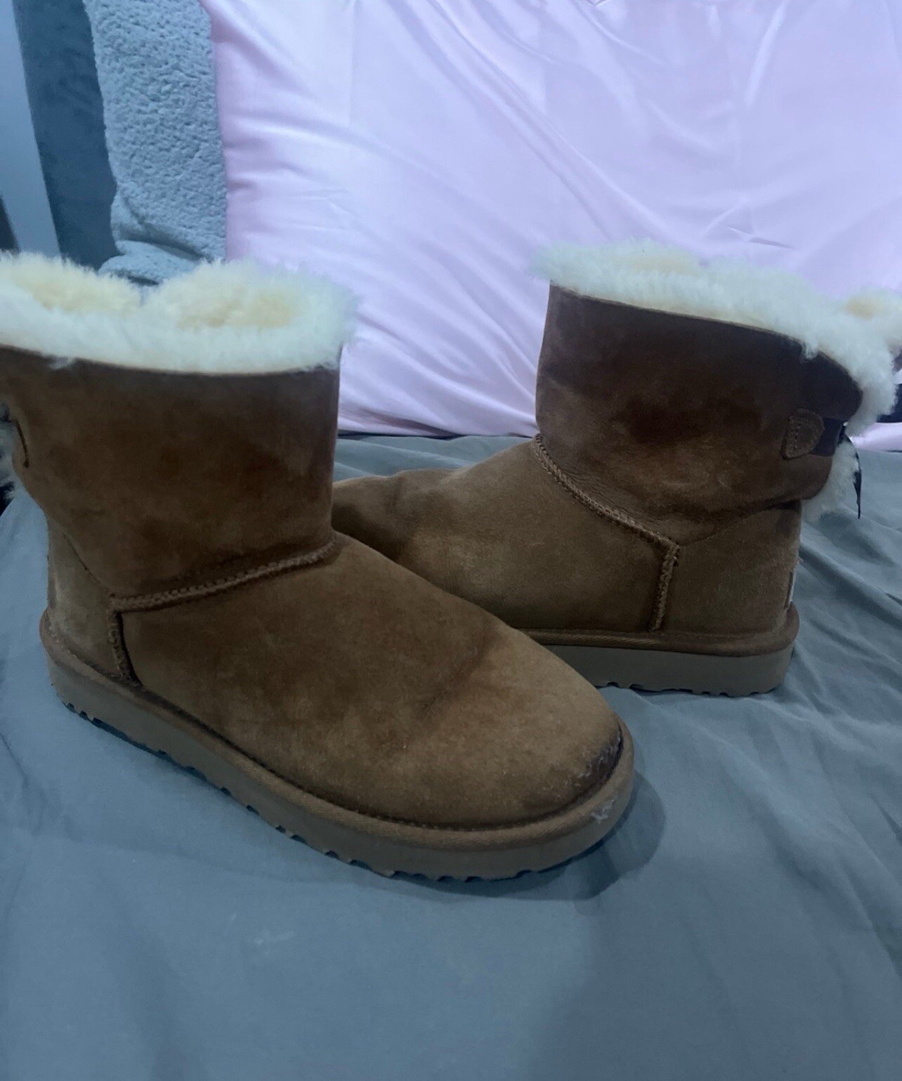 Ugg Bailey Bow - image 2