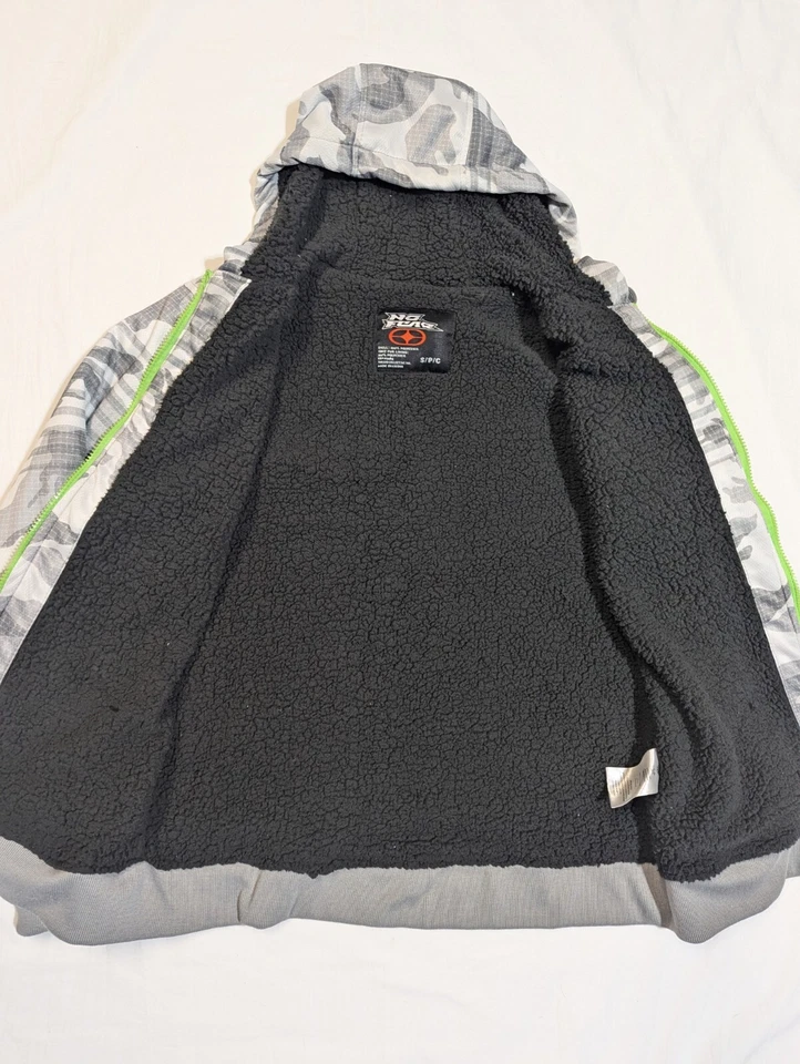 Abrigo Chaqueta con Capucha Forrada Sherpa Gris Camuflaje No Fear Blanco Verde Neón Para Hombres Pequeño Foto 3 de 4