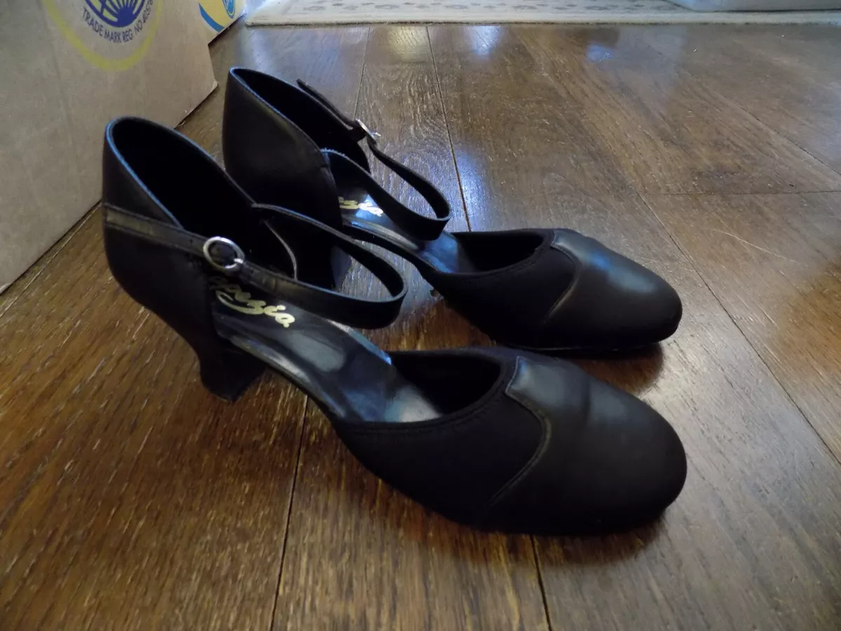 Capezio Character theater Dance Shoes Black Ankle Strap 2.5 Heels sz 11 W  Nice!