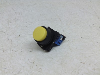 Fuji Electric AR22EOR Yellow Momentary Push Button AR22E0R