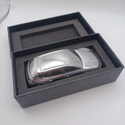 Porsche Macan Turbo Paperweight Metal Silver Limited Edition 1:43