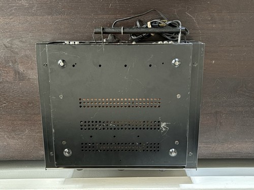 Radio alimentada por tubo sintonizador estereofónico Harman Kardon Duet T-224 (sin probar) - Imagen 13 de 14