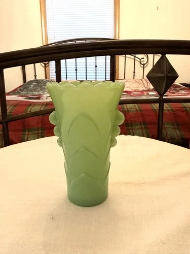 Jadeite Anchor Hocking Vase Fire King Green Scalloped Glass Art Deco 5.25” Vtg