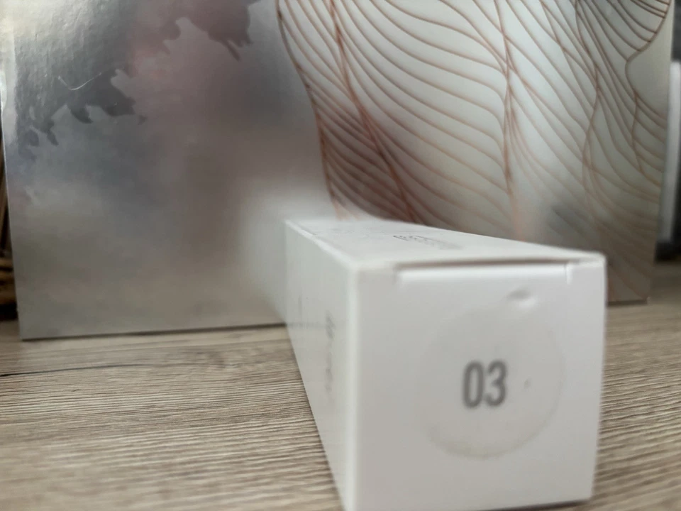 LR Signature Foundation Nr 3 neu - Bild 2 von 2