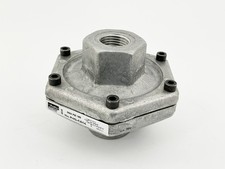 New Parker P4Q-CA14 Quick Exhaust Valve 1/2" 150PSI - No Box