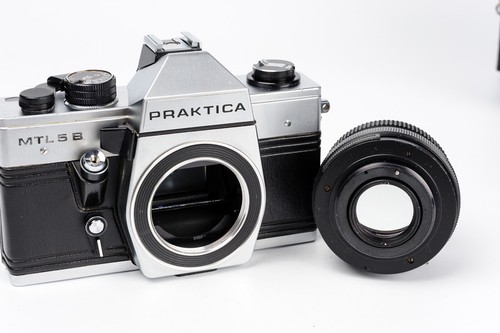 Praktica MTL 5 B + Pentacon auto 1.8/50mm - Foto 9 di 12