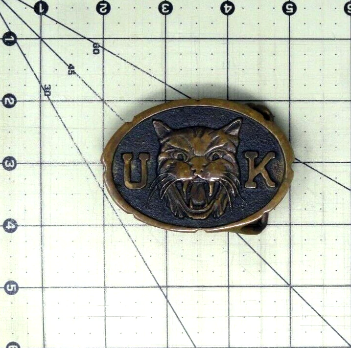 UK Kentucky Wildcats Bronze Belt Buckle 1970s NCAA Fanwear Vtg Rams Horn .QRT763 - Image 3 of 4