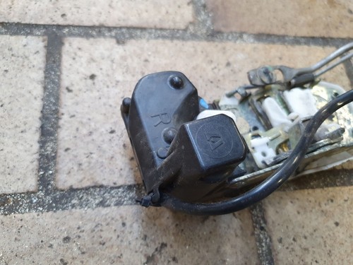 ELEKTRISCHES TÜRSCHLOSS VERRIEGELUNGSBAUGRUPPE HONDA CIVIC EJ1 EJ2 EG5 EG6 HECKKLAPPE +COUPE 92-95 - Bild 2 von 7