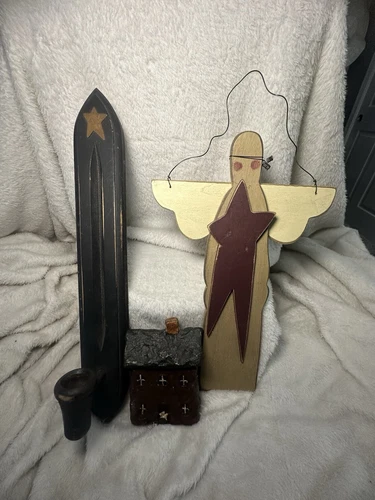 primitive decor lot With Sconce, Wooden Angel With Heart & Salt Box House