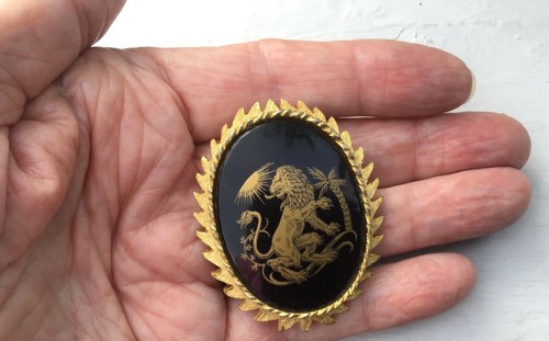 DODDS Asian Inspired LION on Black Enamel 2" Gold Tone Brooch + Pendant combo - Picture 2 of 7