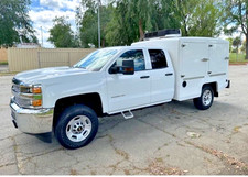 2019 Chevy 2500 reefer hot cold refrigerated service food delivery food truck