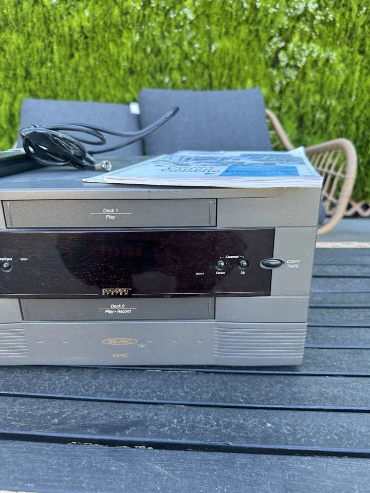 Go Video Sistema Doble VCR Video Video Grabadora Video Cassette Control Remoto e Instrucciones Incluidas Foto 2 de 4