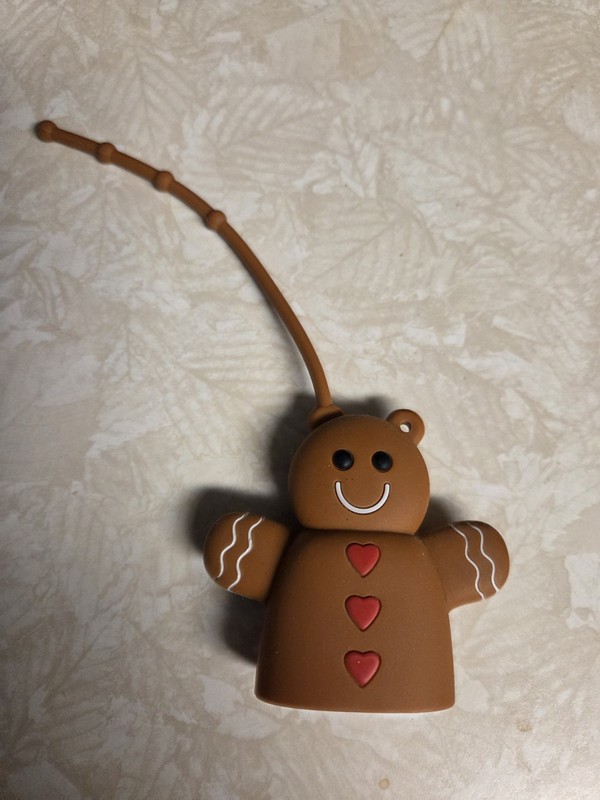 Bath and Body Works 2021 Christmas Gingerbread Pocket Hand Gel Holder
