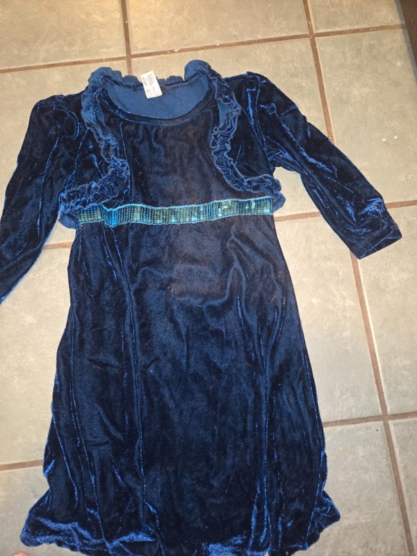 Girls 14/16 dress BEAUTIFUL